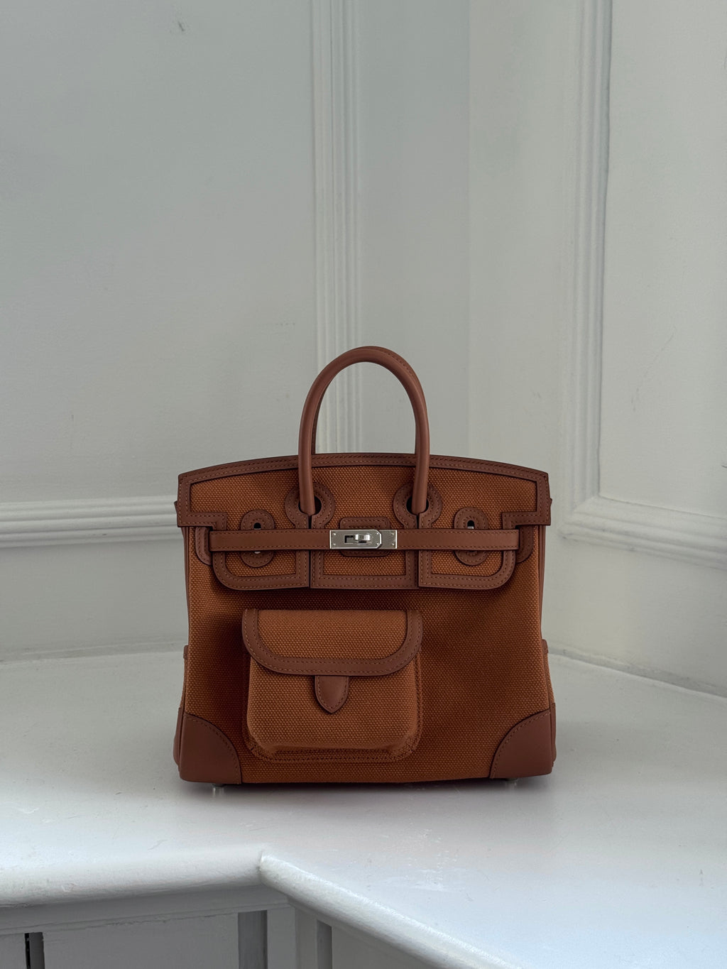 Birkin 25, Cargo